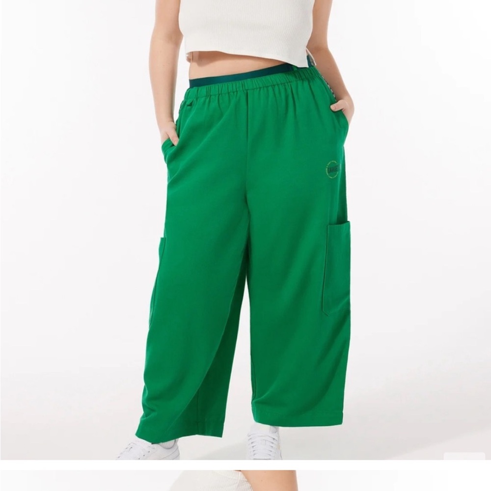 NWT Savage Fenty Green Cargo Lounge Pants XS